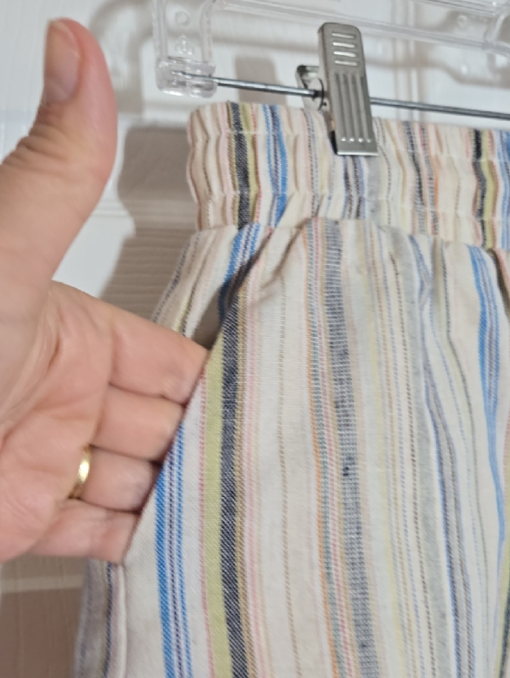 New Cupshe Natural Cream Blue Multi-Stripe Drawstring Shorts Size Small - Picture 4 of 8